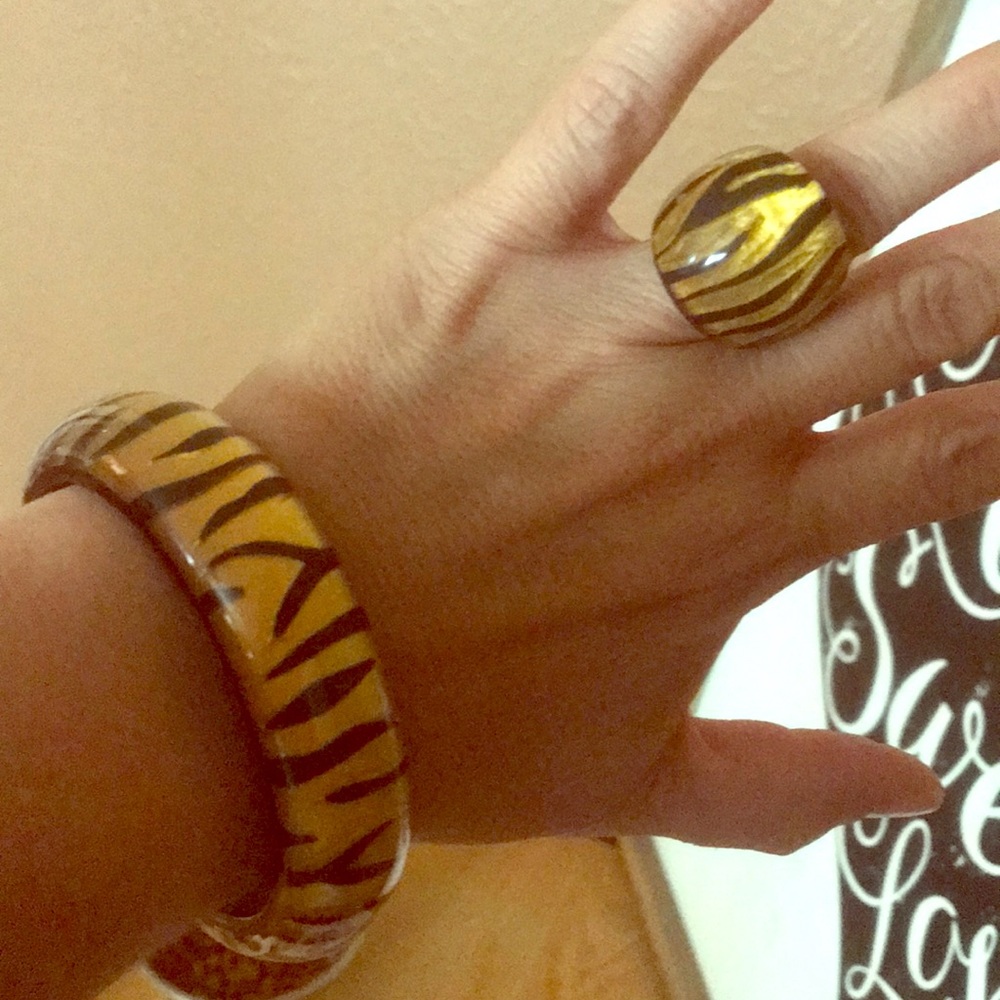 Tiger 🐅 Stripes Bangle and Ring Set